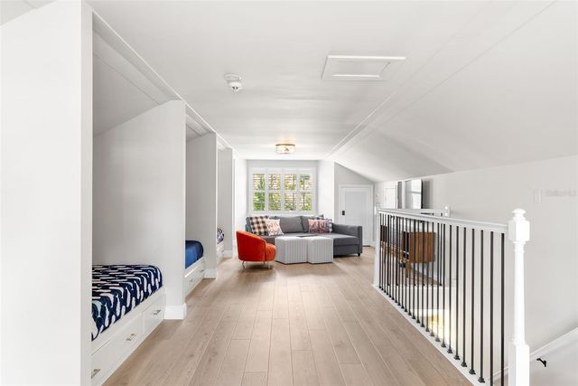 1207 S DRUID LANE, Tampa, FL 33629