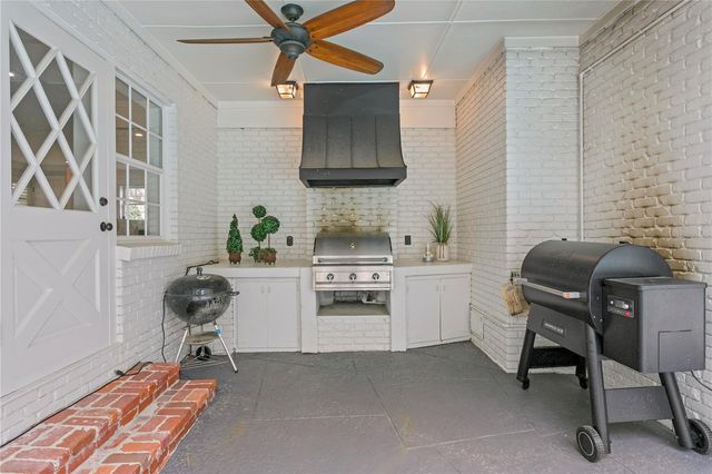 1207 S DRUID LANE, Tampa, FL 33629