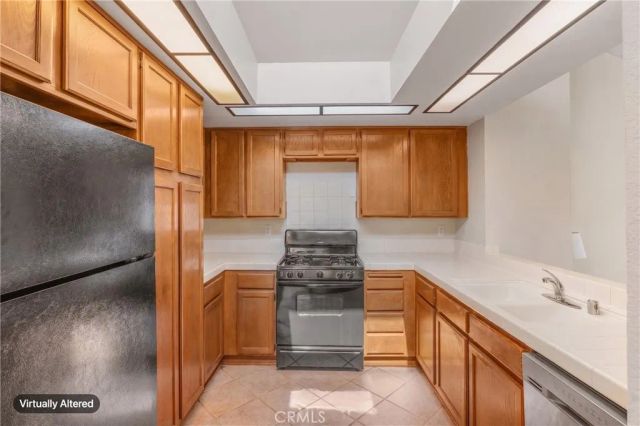 4900 N Grand 140, Covina, CA 91724