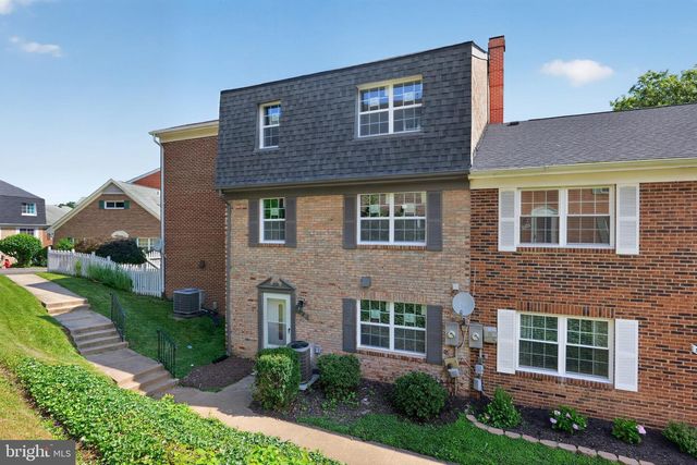 9836 HAGEL CIR, Lorton, VA 22079