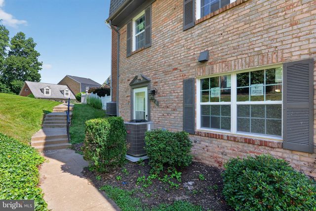 9836 HAGEL CIR, Lorton, VA 22079