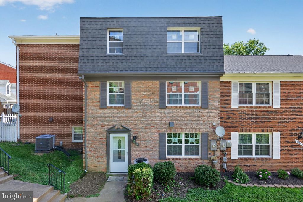 9836 HAGEL CIR, Lorton, VA 22079