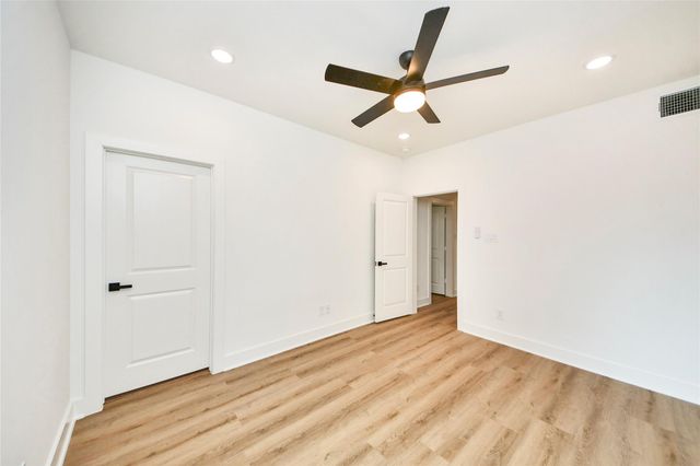 934 South Lane Unit A-B, Houston, TX 77088