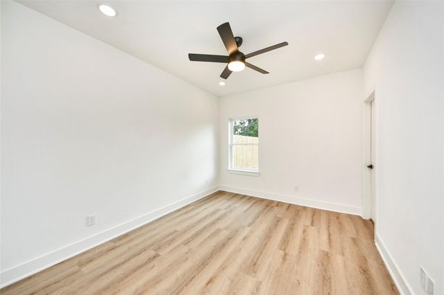 934 South Lane Unit A-B, Houston, TX 77088