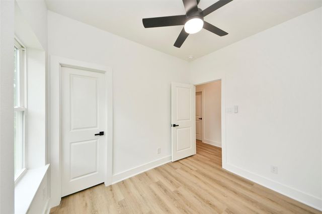 934 South Lane Unit A-B, Houston, TX 77088