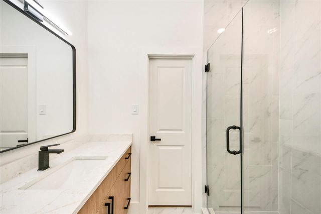 934 South Lane Unit A-B, Houston, TX 77088