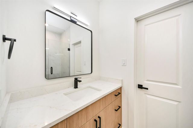 934 South Lane Unit A-B, Houston, TX 77088