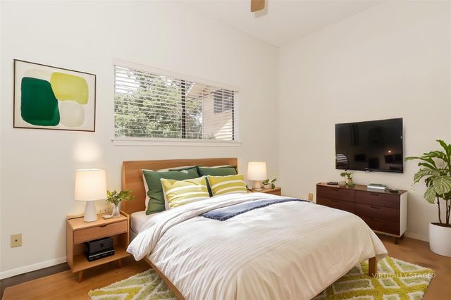 1620 Waterston Ave 205, Austin, TX 78703