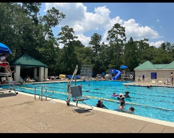 1004 E Red Cedar Circle, The Woodlands, TX 77380