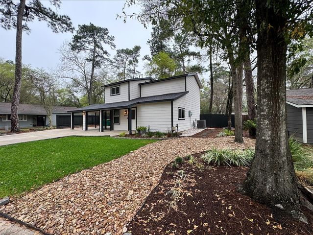 1004 E Red Cedar Circle, The Woodlands, TX 77380