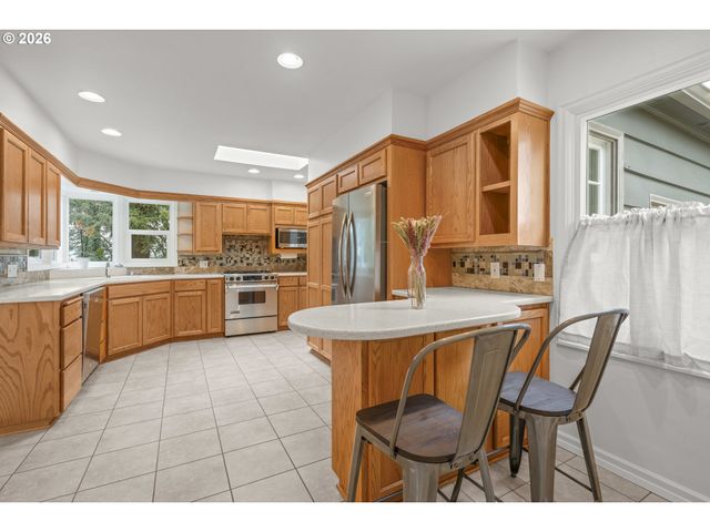 2742 BLUFF Ave Se, Salem, OR 97302