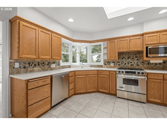 2742 BLUFF Ave Se, Salem, OR 97302