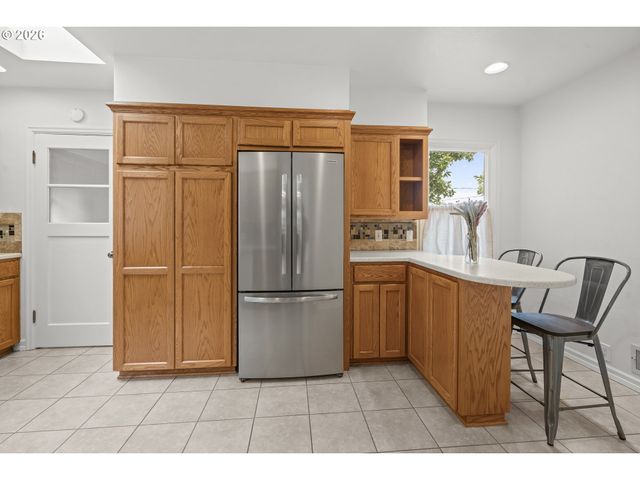 2742 BLUFF Ave Se, Salem, OR 97302