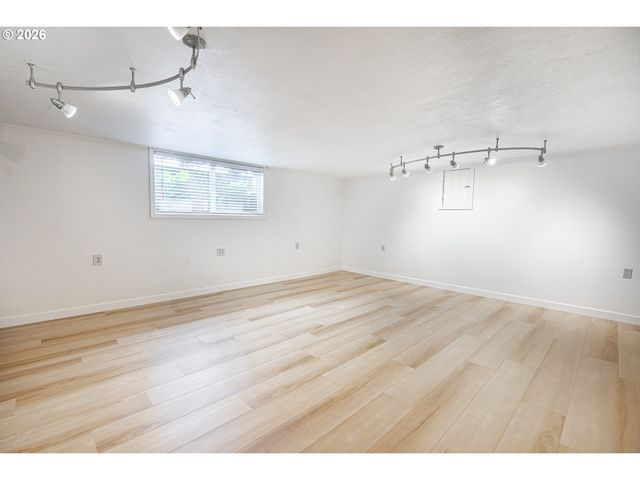 2742 BLUFF Ave Se, Salem, OR 97302