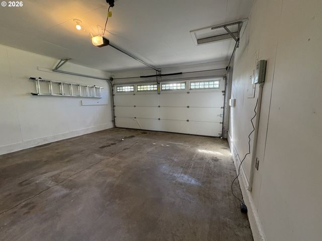 2742 BLUFF Ave Se, Salem, OR 97302