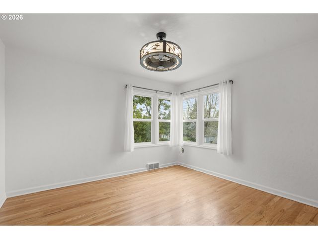 2742 BLUFF Ave Se, Salem, OR 97302