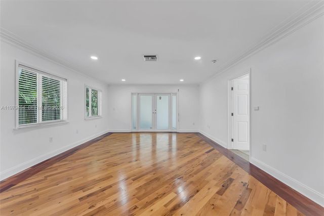 2121 SW 30th Ct 2121, Miami, FL 33145