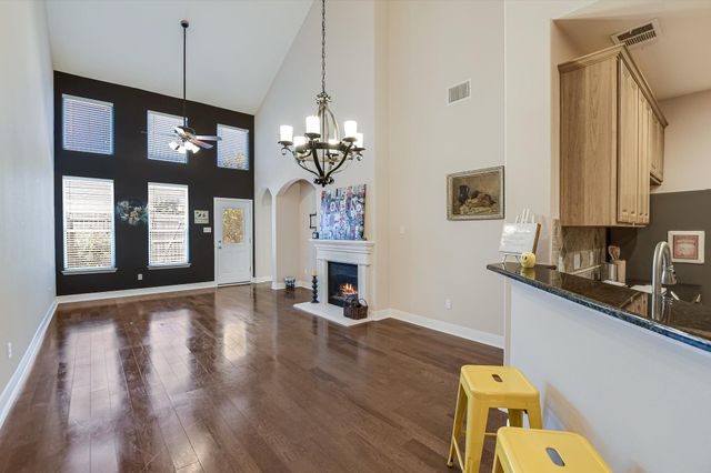 2210 Onion Creek PKWY 503, Austin, TX 78747
