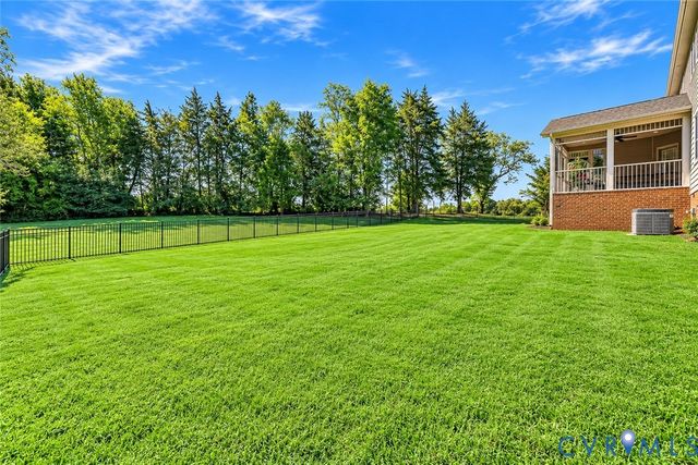 7512 Earthworks Dr, Mechanicsville, VA 23111