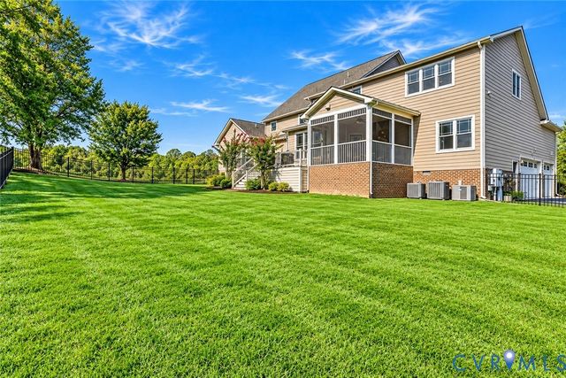 7512 Earthworks Dr, Mechanicsville, VA 23111