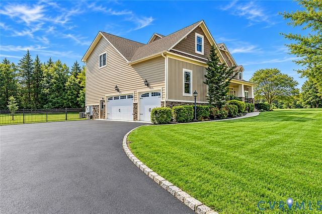 7512 Earthworks Dr, Mechanicsville, VA 23111