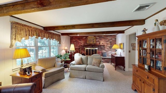 41 Wagon Wheel Rd, North Attleboro, MA 02760