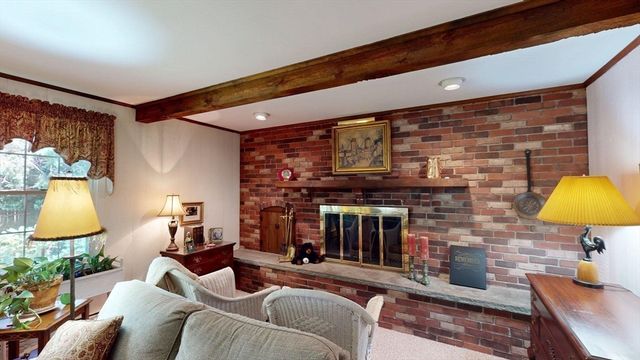 41 Wagon Wheel Rd, North Attleboro, MA 02760