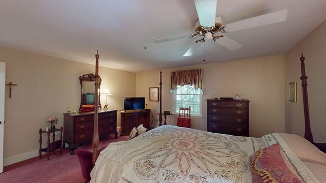 41 Wagon Wheel Rd, North Attleboro, MA 02760