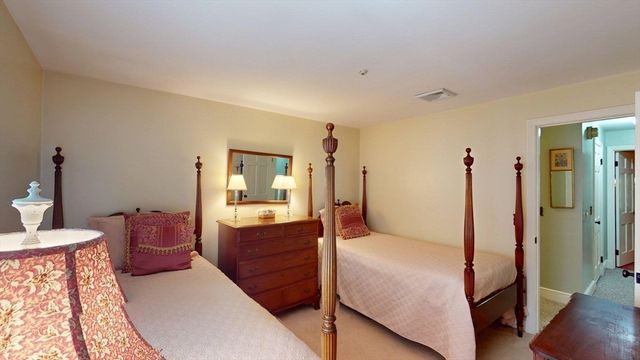 41 Wagon Wheel Rd, North Attleboro, MA 02760