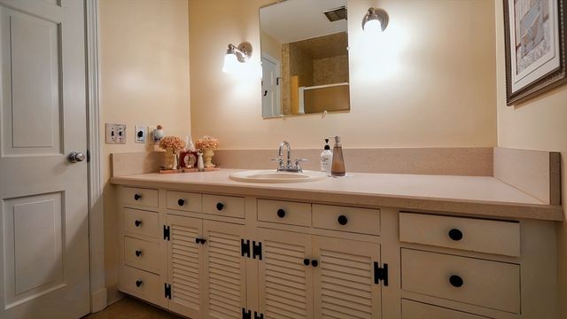 41 Wagon Wheel Rd, North Attleboro, MA 02760