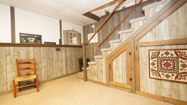 41 Wagon Wheel Rd, North Attleboro, MA 02760