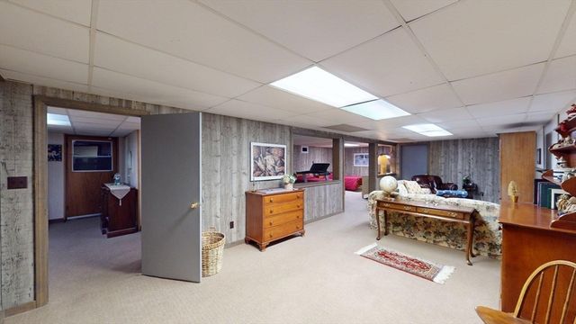 41 Wagon Wheel Rd, North Attleboro, MA 02760