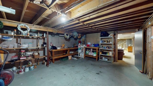 41 Wagon Wheel Rd, North Attleboro, MA 02760