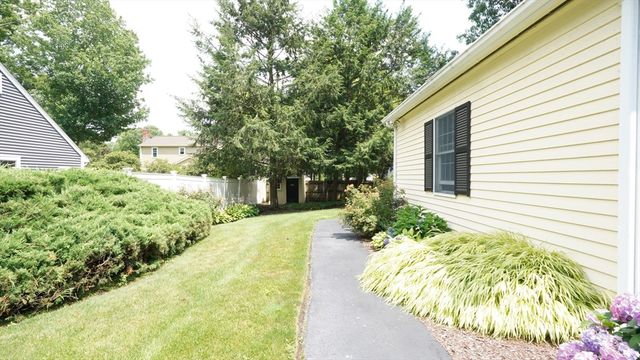 41 Wagon Wheel Rd, North Attleboro, MA 02760