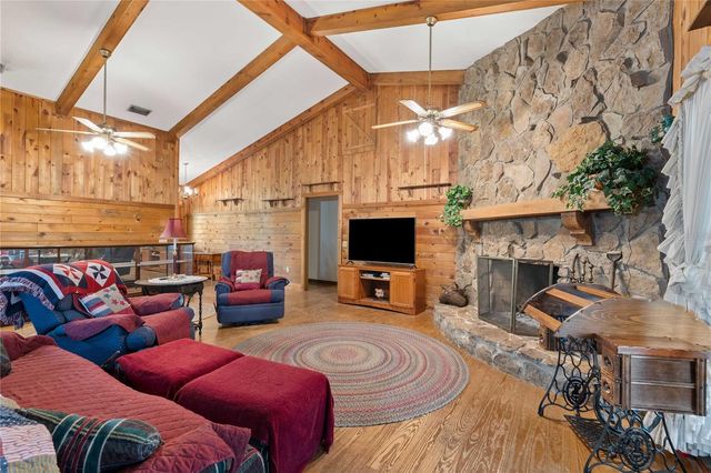 17055 SWEETWATER ROAD, Dade City, FL 33523