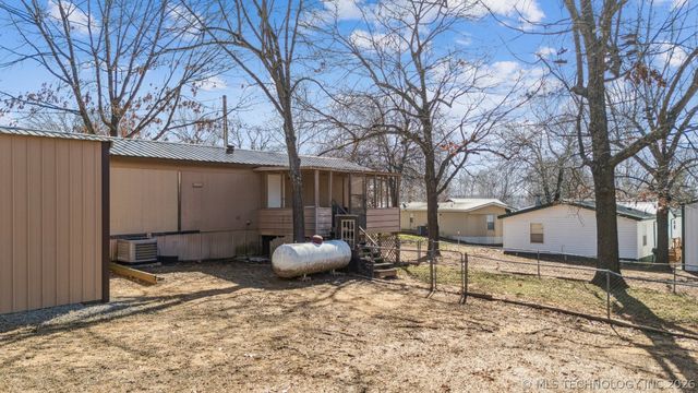 429572 E 1148 Road, Porum, OK 74455