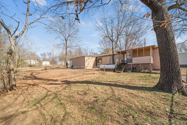 429572 E 1148 Road, Porum, OK 74455