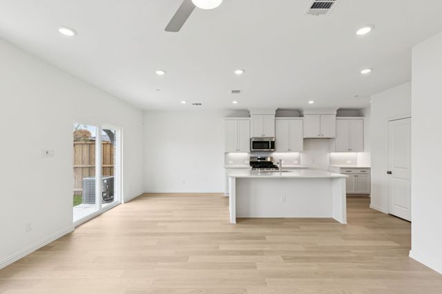 3737 Pierce Lane, Grand Prairie, TX 75052