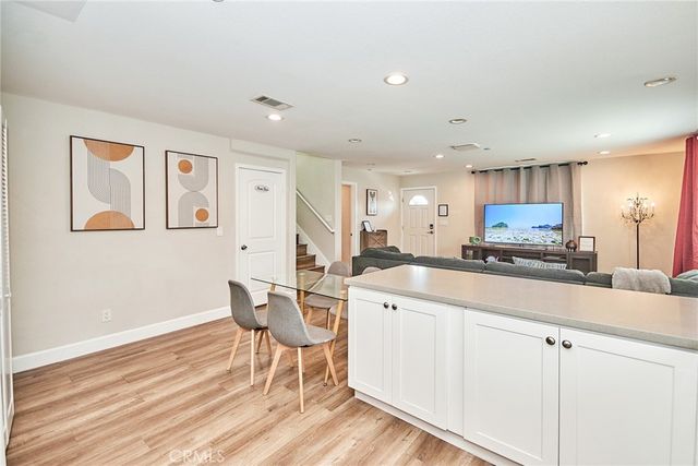 1307 W 9th, Santa Ana, CA 92703