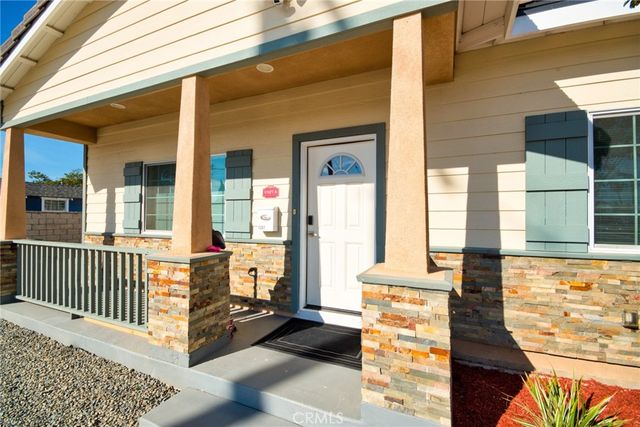 1307 W 9th, Santa Ana, CA 92703