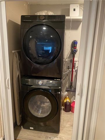 1307 W 9th, Santa Ana, CA 92703