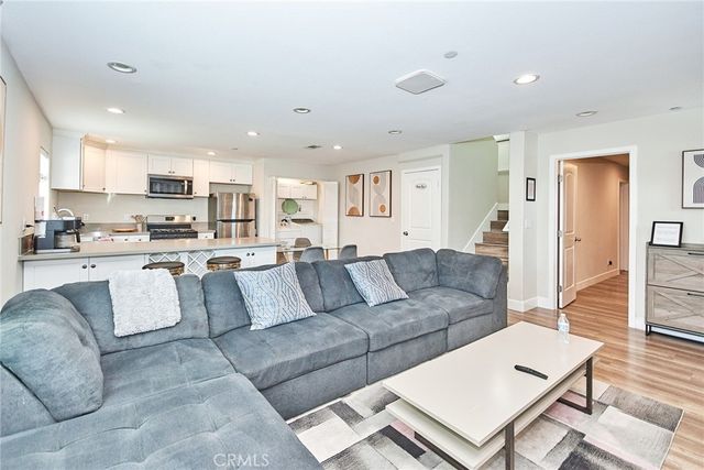 1307 W 9th, Santa Ana, CA 92703