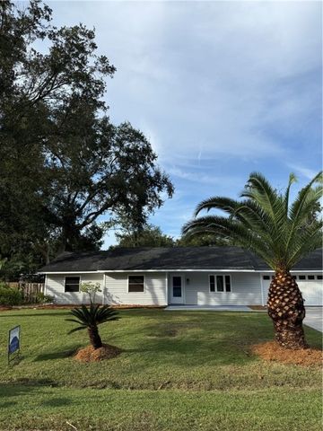 211 N Deerfield Drive, Brunswick, GA 31525