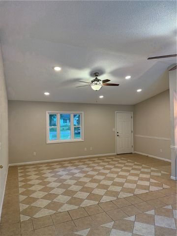 211 N Deerfield Drive, Brunswick, GA 31525