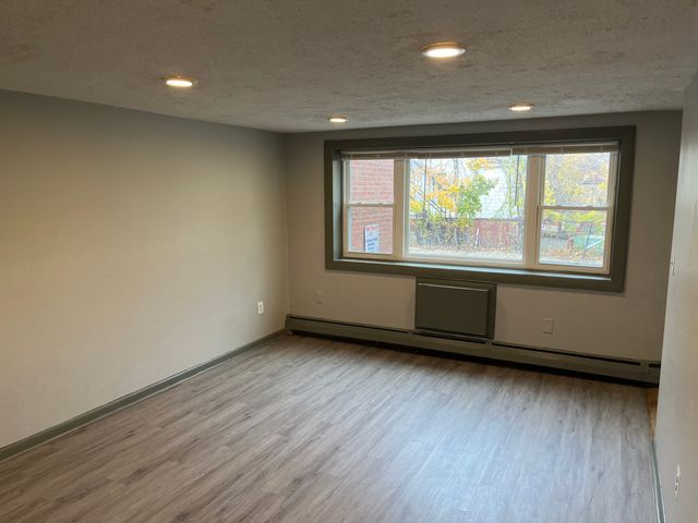 32 Cook Avenue 106, Meriden, CT 06451