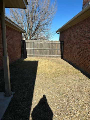 2 Cambridge Place, Borger, TX 79007