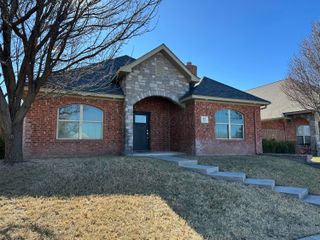 2 Cambridge Place, Borger, TX 79007