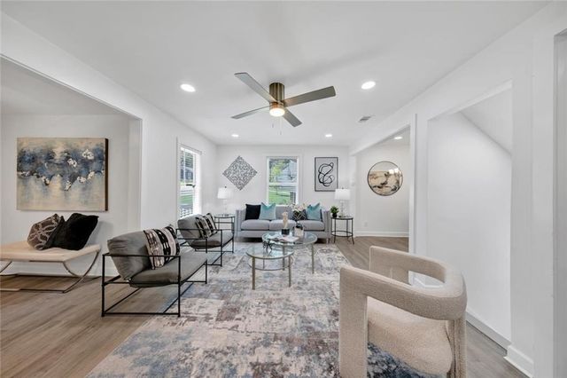 1110 Oak Knoll Terrace SE, Atlanta, GA 30315