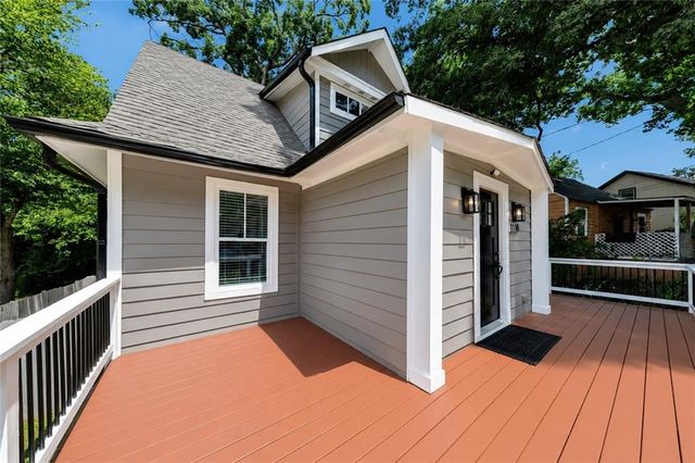 1110 Oak Knoll Terrace SE, Atlanta, GA 30315