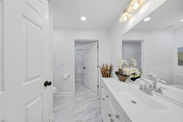 1110 Oak Knoll Terrace SE, Atlanta, GA 30315